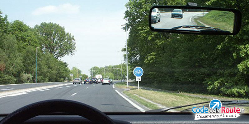 Boitier du Code de la route : tout savoir pour bien l'utiliser - digiSchool